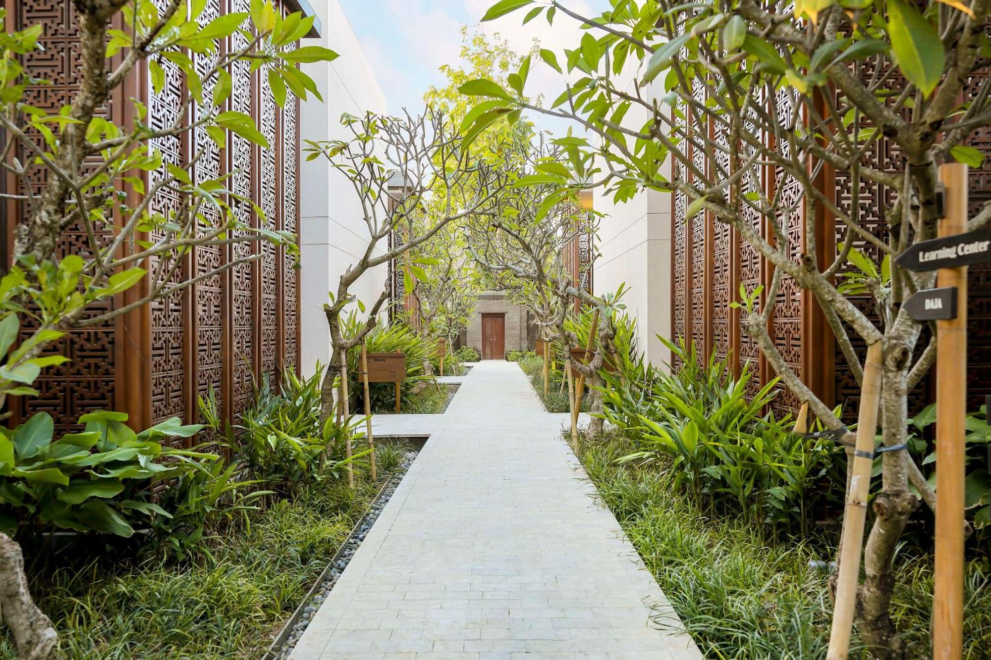 Andaz Bali, By Hyatt Hotel Sanur  Exterior photo
